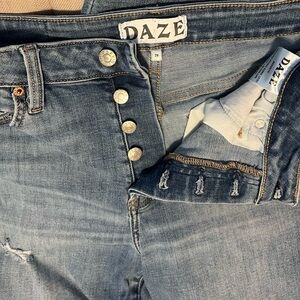 Daze Cropped Denim | Ripped | High Rise | Button-Fly | Straight Leg | Size 29